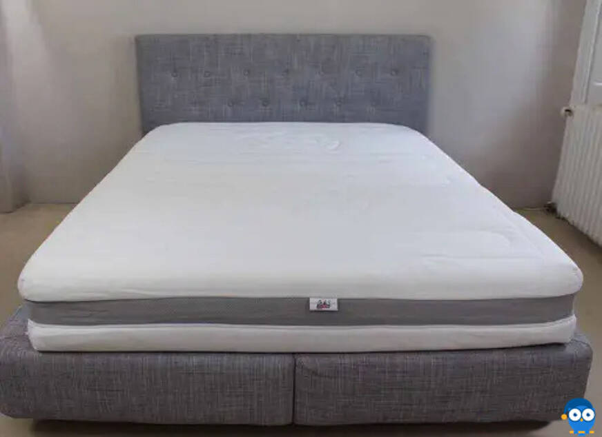 Ribeco TFK Matratze auf dem Bett